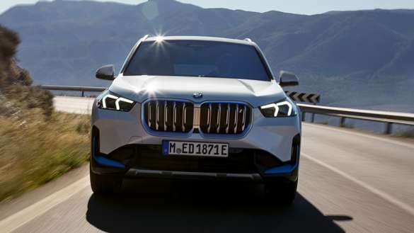 A BMW iX1 AKÁR 516 KILOMÉTERES* HATÓTÁVJA.